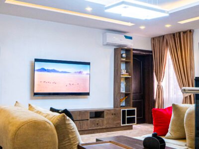 3-BEDROOM APARTMENT